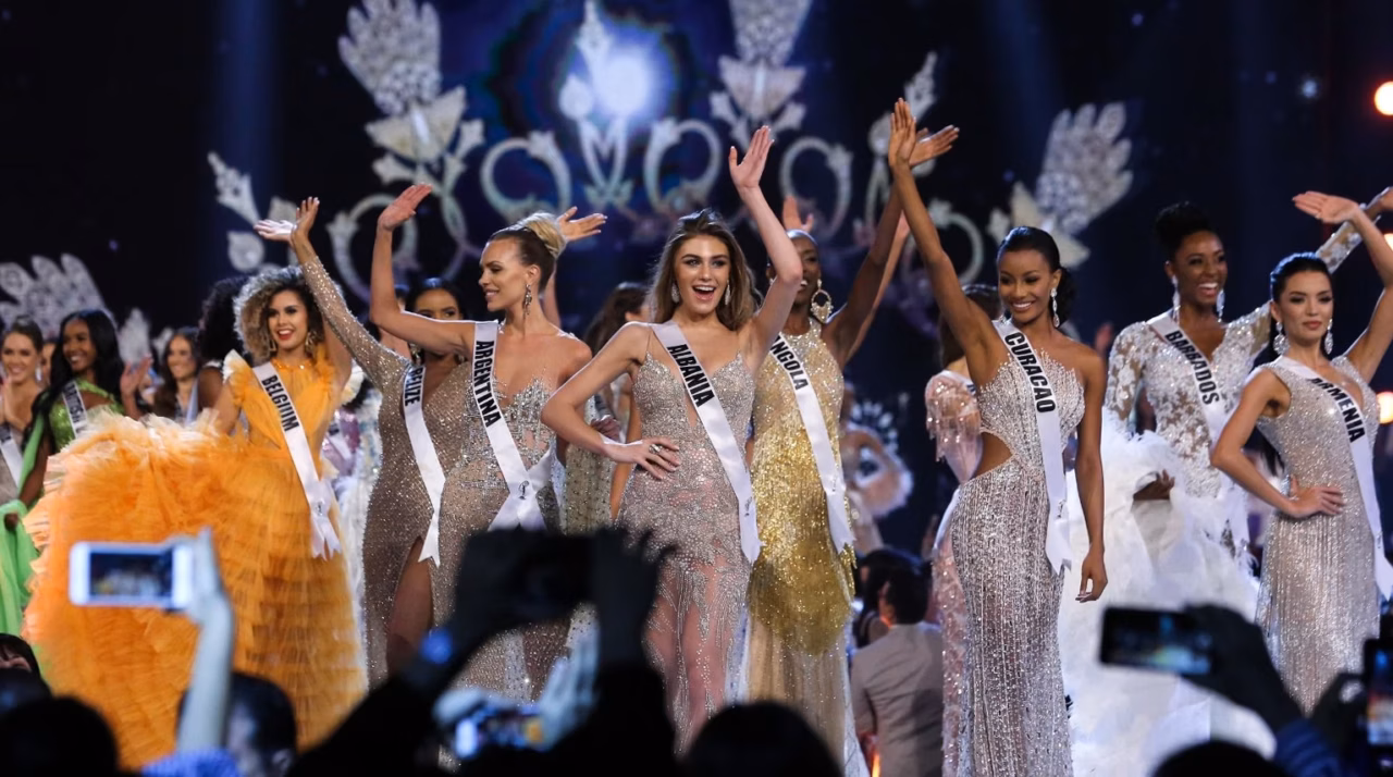 Miss Monde : Indira Ampiot, la Française, garantit sa place parmi les 40 meilleures après le dernier défi